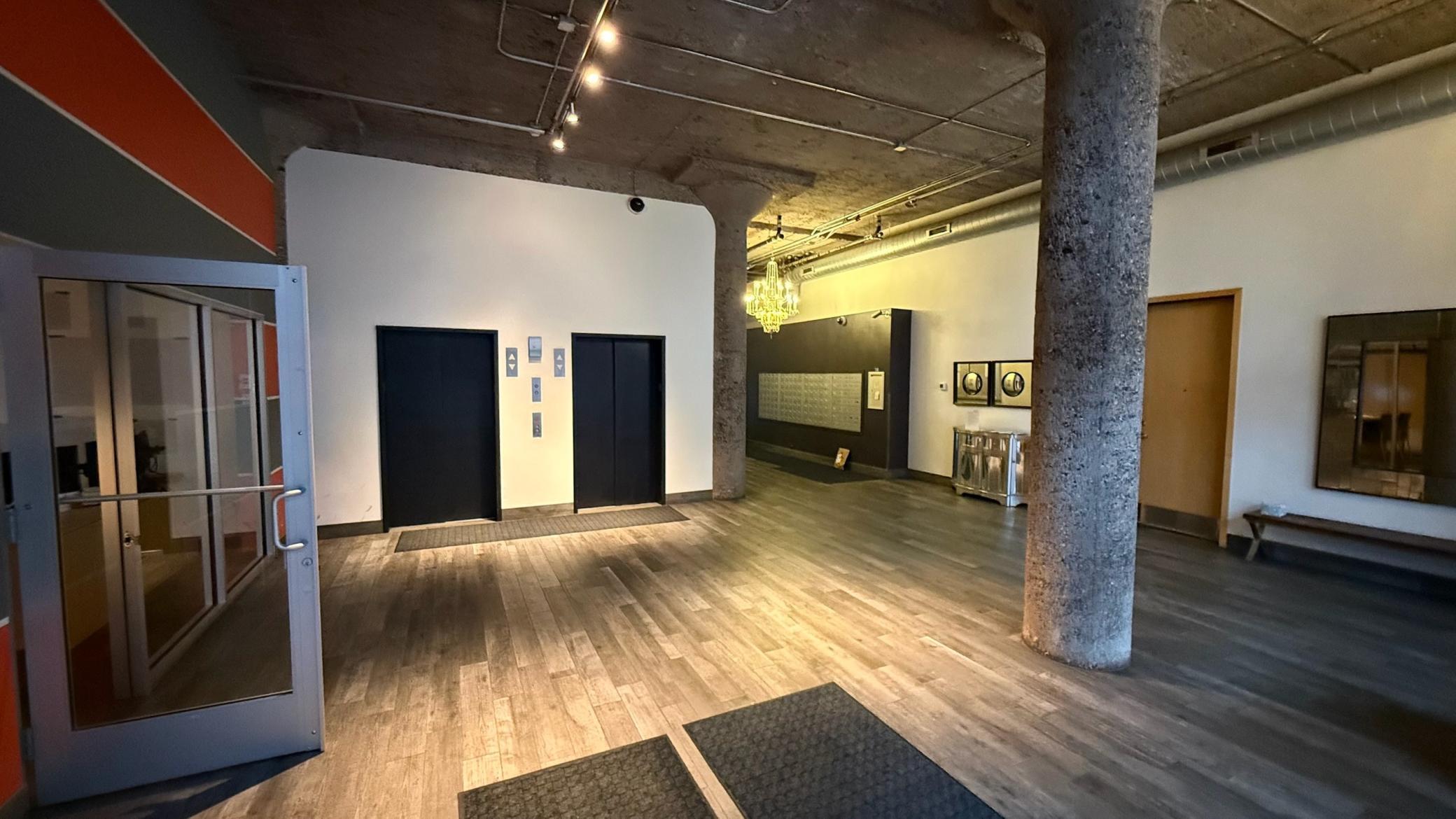 521 S 7th Street 422