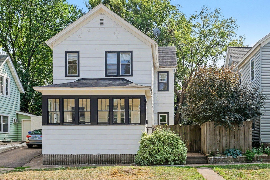 Photo of 498 Beaumont Street, Saint Paul, MN 55130 (MLS # 7127509)