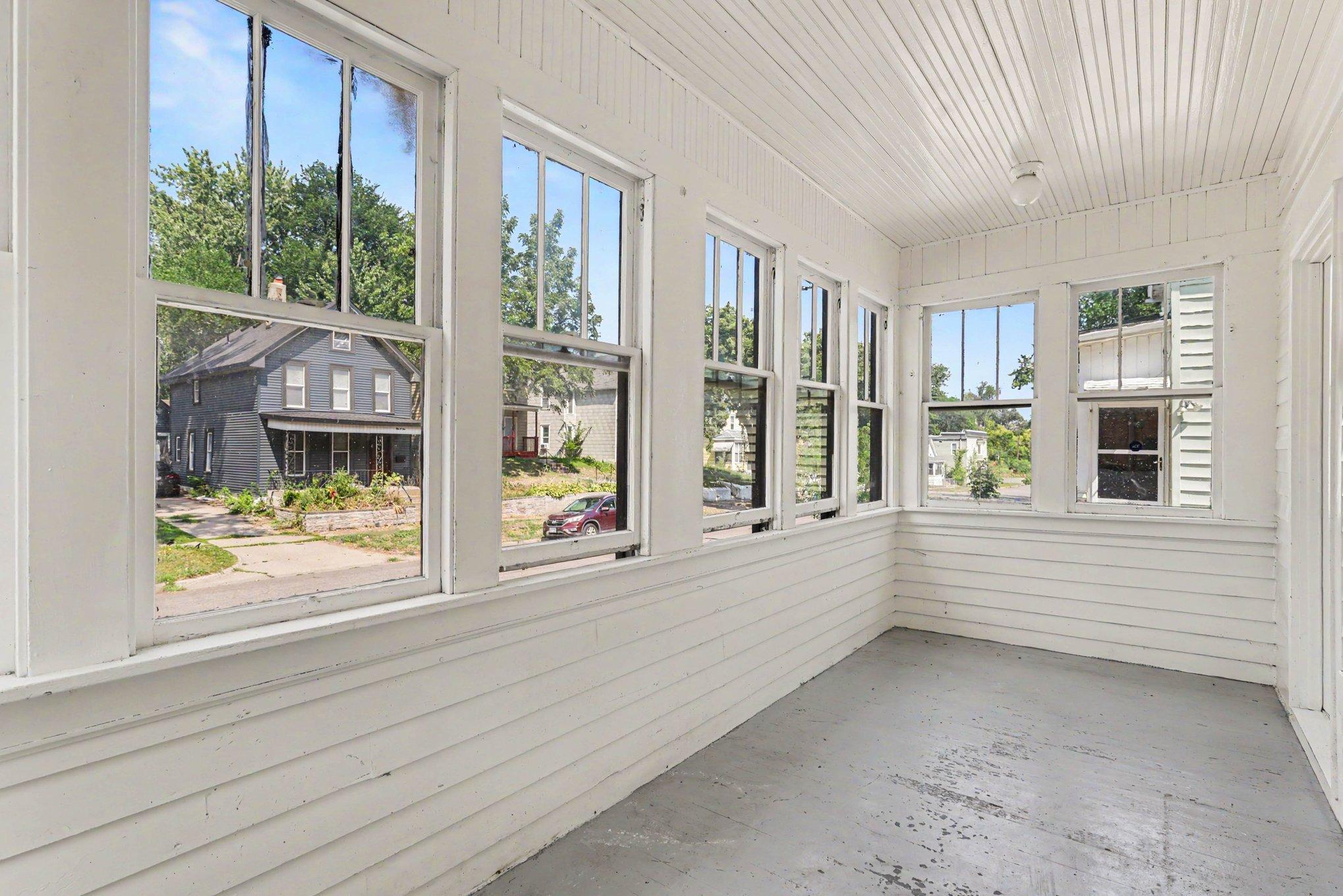 498 Beaumont Street