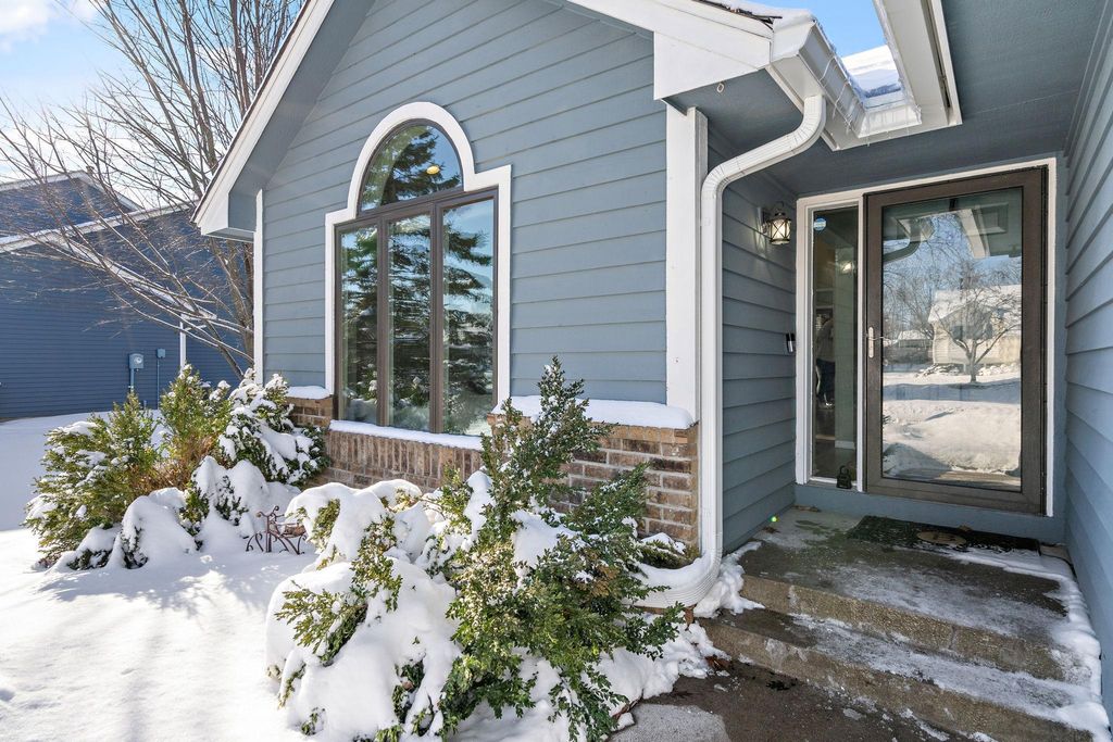 Photo of 4382 Braddock Trail, Eagan, MN 55123 (MLS # 7006036)