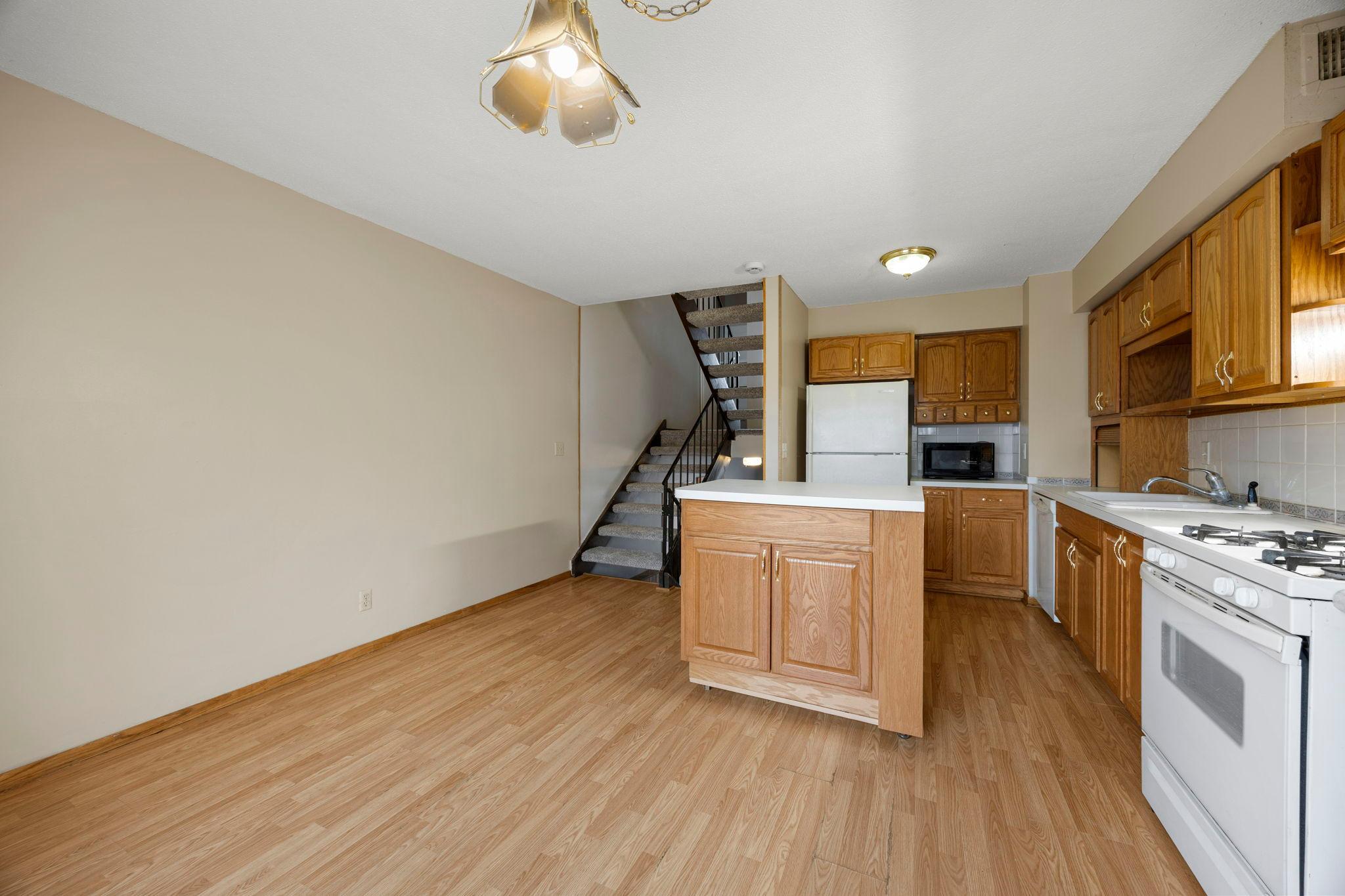 5648 Brookdale Drive N