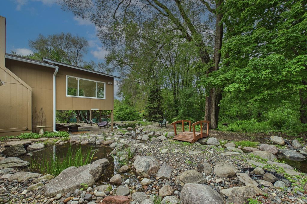Photo of 10460 Buckingham Drive, Eden Prairie, MN 55347 (MLS # 7077403)
