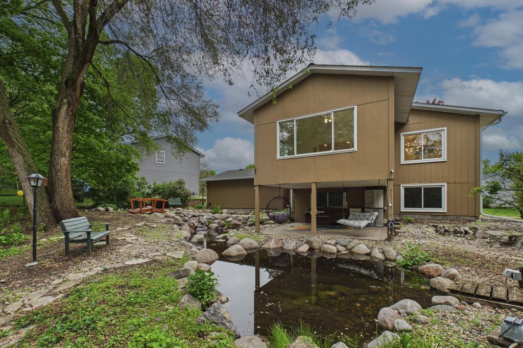 Photo of 10460 Buckingham Drive, Eden Prairie, MN 55347 (MLS # 7077403)