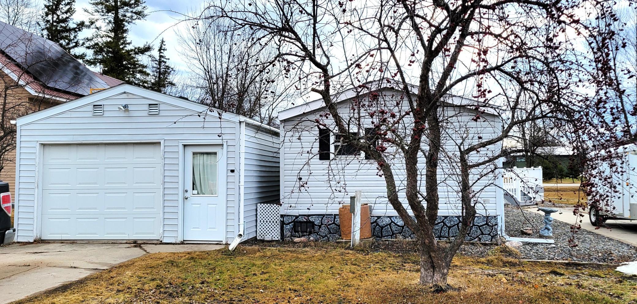 211 4th Avenue SE