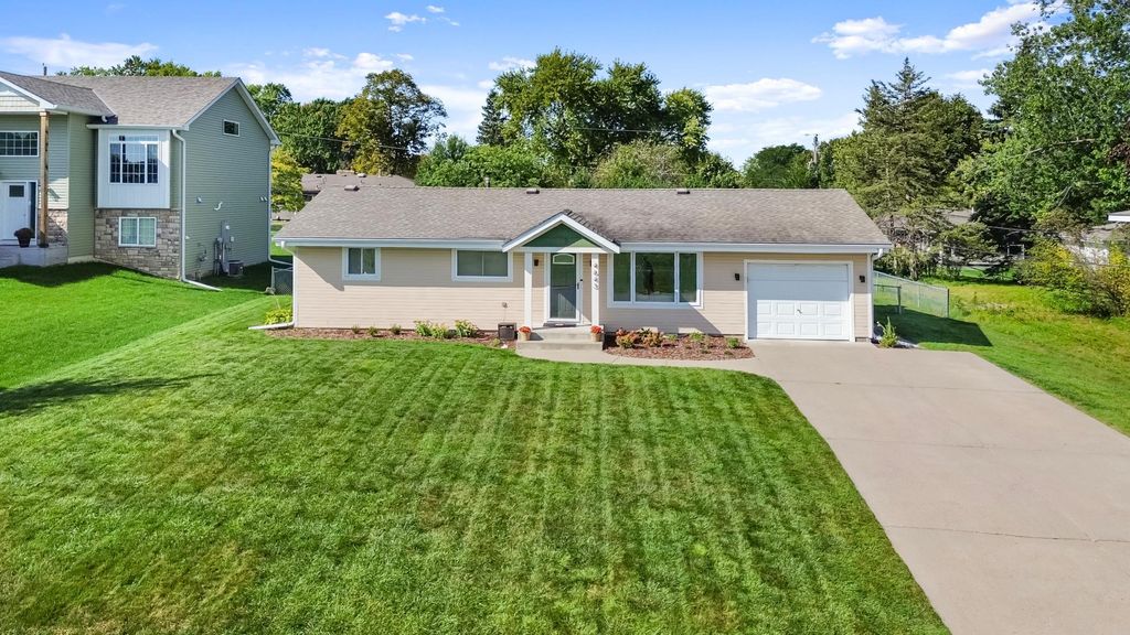 Photo of 4643 Aquila Avenue N, New Hope, MN 55428 (MLS # 6810104)