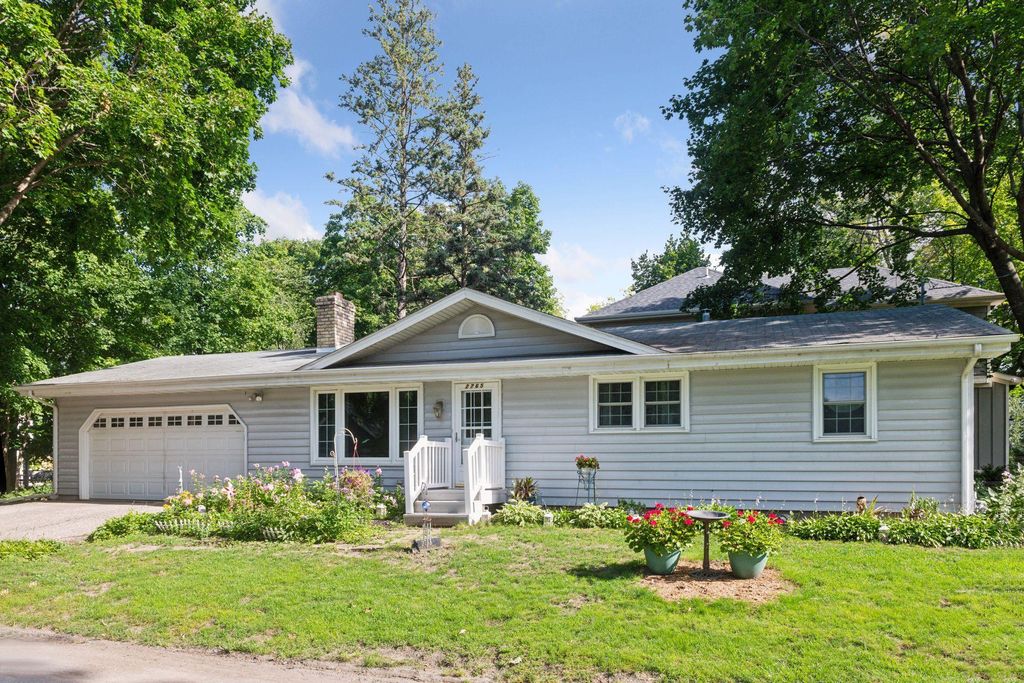 Photo of 2765 Ethel Avenue, Wayzata, MN 55391 (MLS # 7064323)