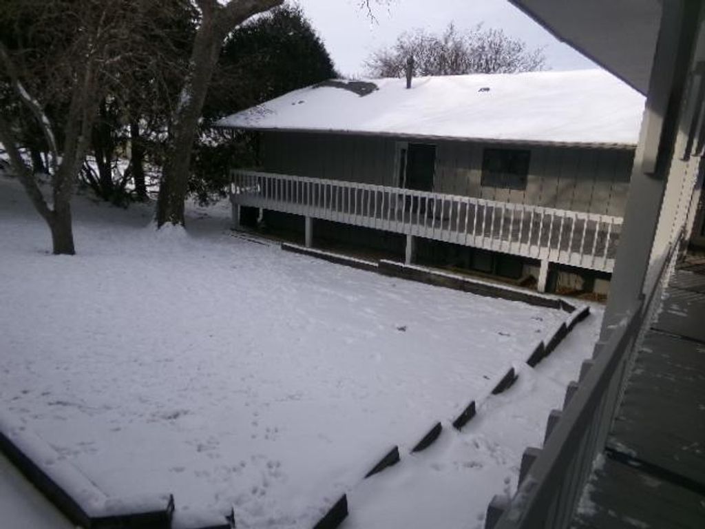 Photo of 2 Hazeltine Estates, Chaska, MN 55318 (MLS # 6823430)