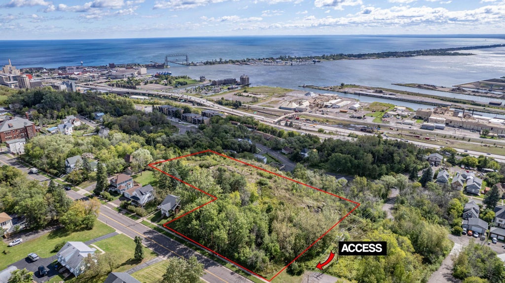 Photo of 12xx W 3rd Street, Duluth, MN 55806 (MLS # 7143318)
