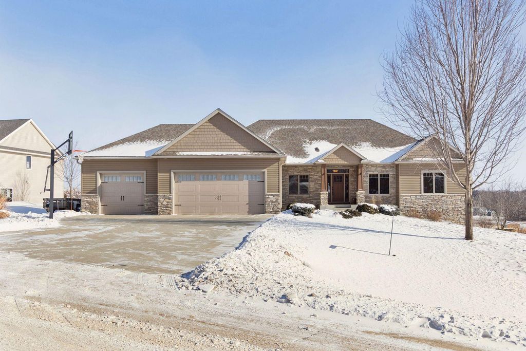 Photo of 60786 254th Avenue, Mantorville, MN 55955 (MLS # 6819737)