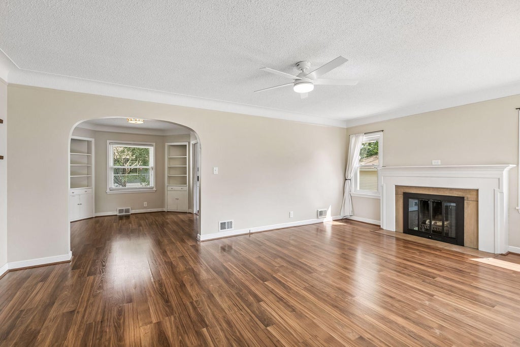 Photo of 5340 46th Avenue N, Robbinsdale, MN 55422 (MLS # 7112751)