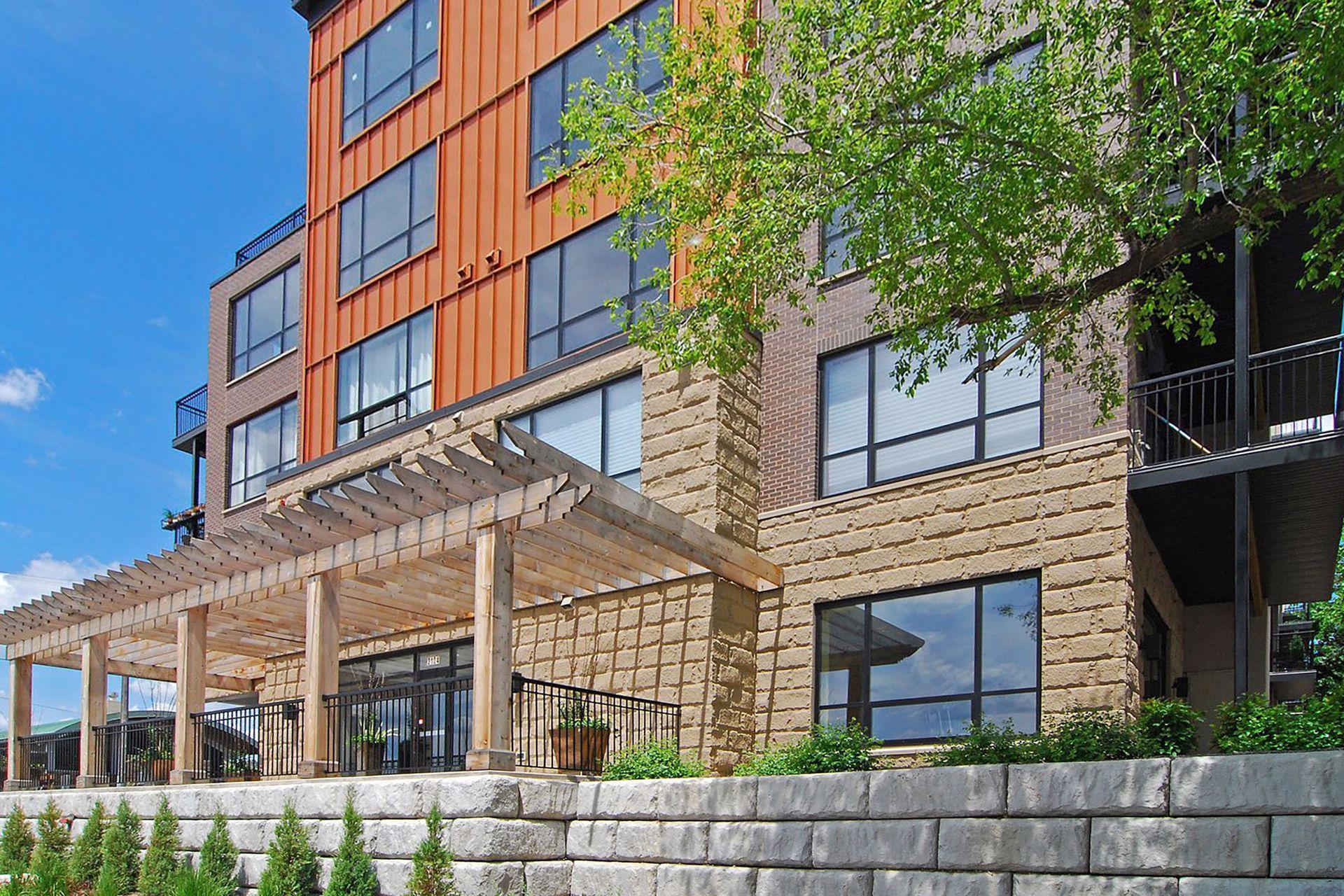 3104 W Lake Street 403