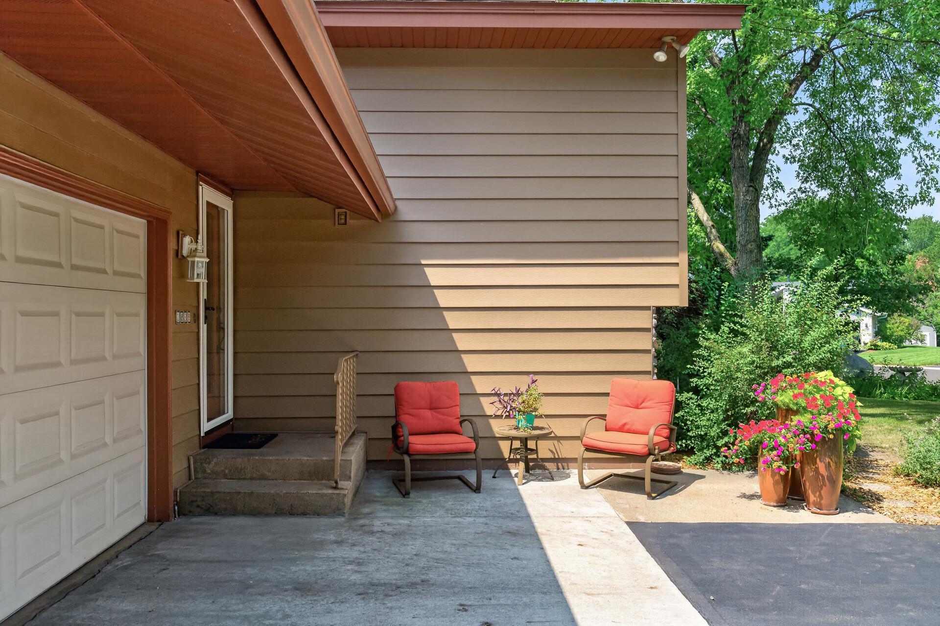 1838 Kathryn Circle