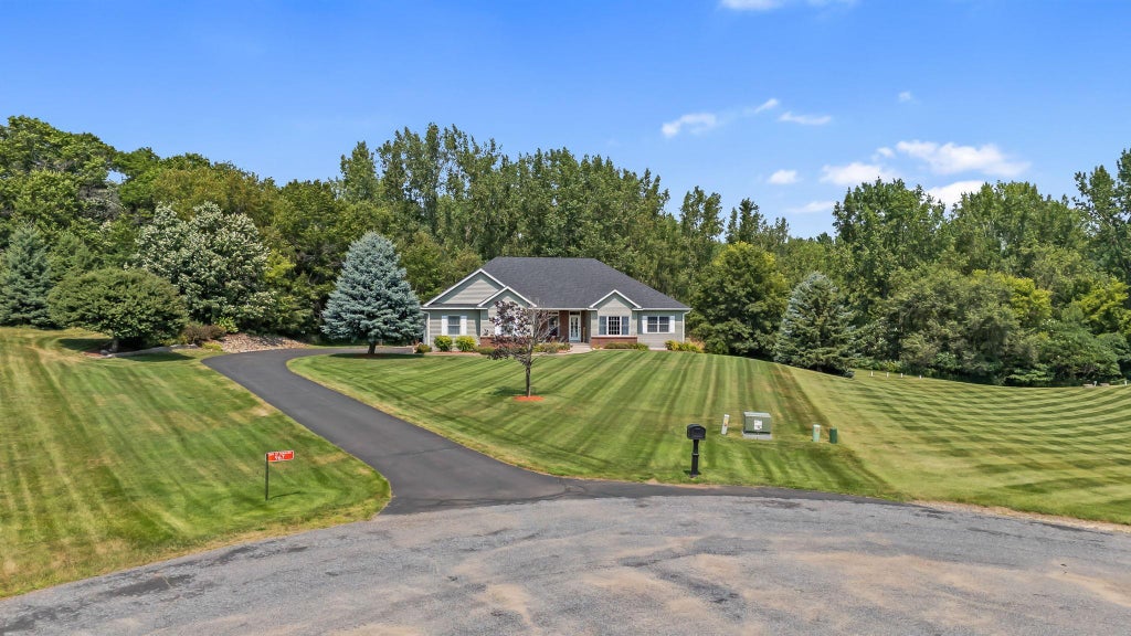 Photo of 967 176th Street, Hammond, WI 54015 (MLS # 7119931)