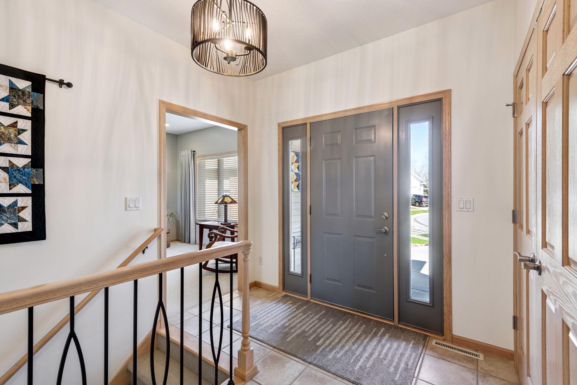 2708 Century Lane NE