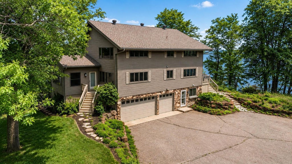 Photo of 10604 Montgomery Avenue NW, Annandale, MN 55302 (MLS # 7053954)