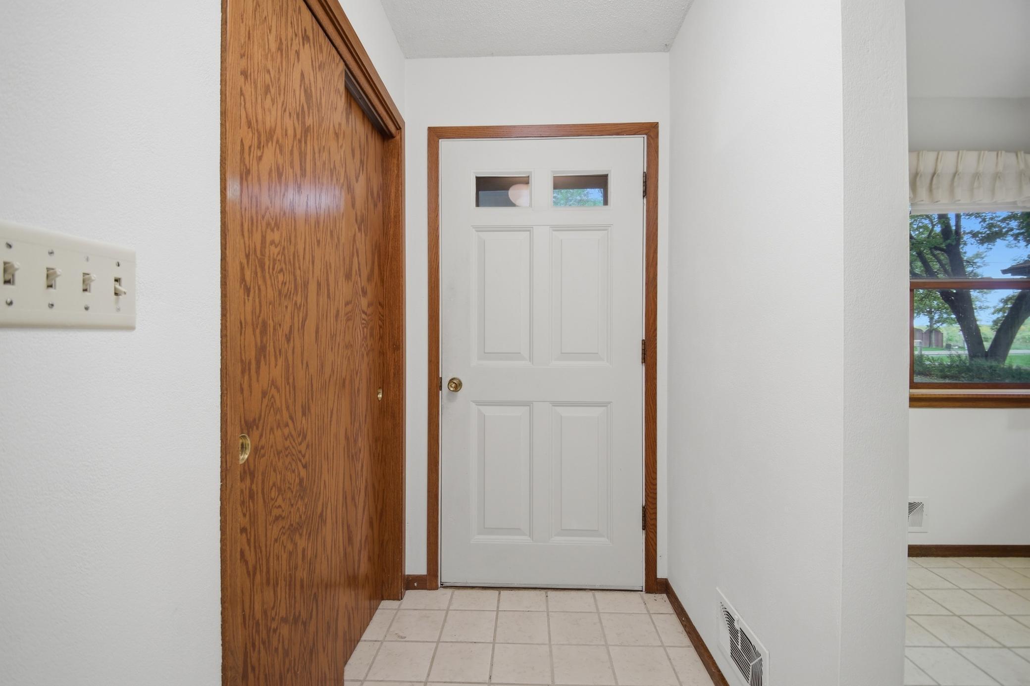1480 Crestview Lane