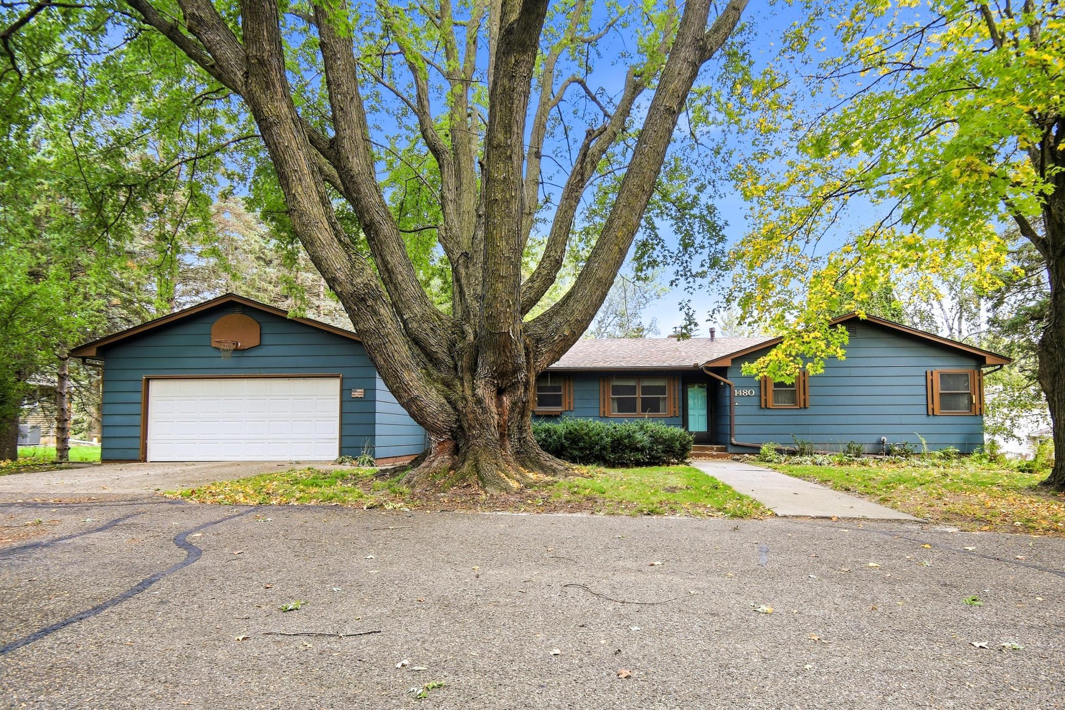 1480 Crestview Lane