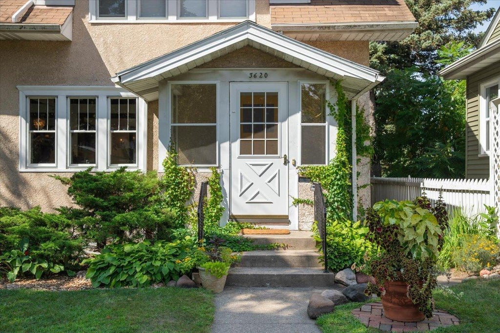 Photo of 3620 15th Avenue S, Minneapolis, MN 55407 (MLS # 7116013)
