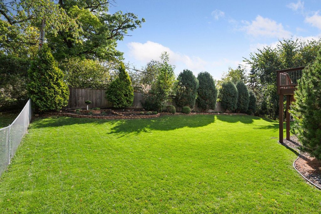 Photo of 6217 Virginia Avenue S, Edina, MN 55424 (MLS # 6825150)