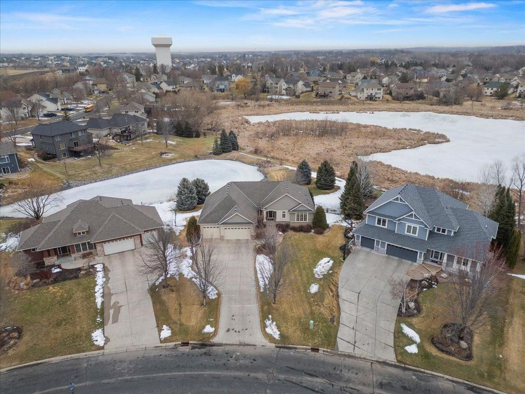 Photo of 832 Savanna Trail, Delano, MN 55328 (MLS # 7022354)
