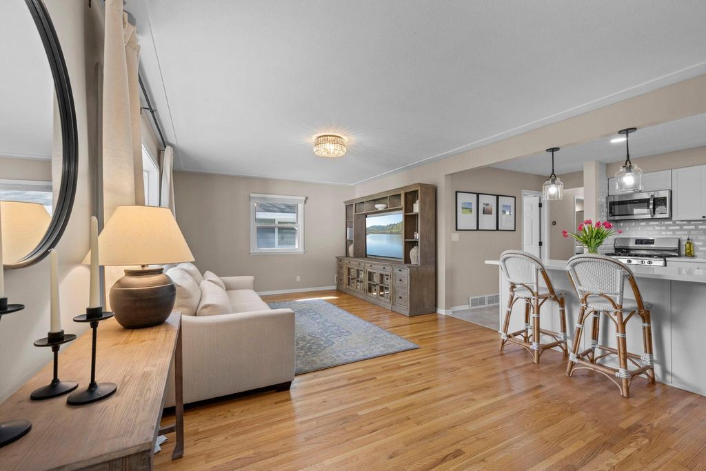 Photo of 5116 Millpond Place, Edina, MN 55436 (MLS # 7066753)