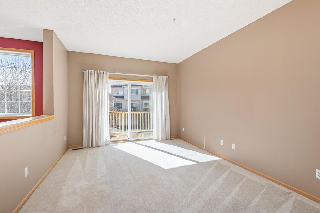 Photo of 13944 52nd Avenue N, Plymouth, MN 55446 (MLS # 7036394)