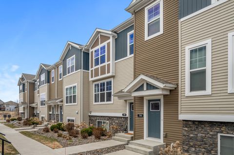 799 Roselyn Drive Victoria MN 55386