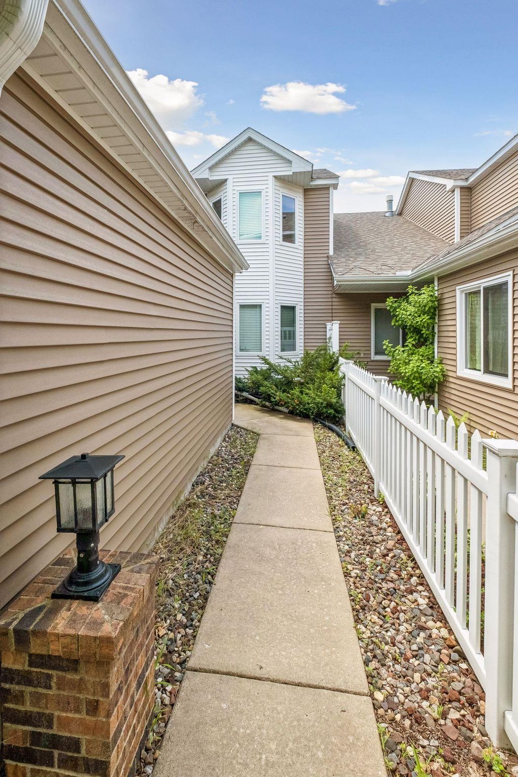 Photo of 15003 Windemere Lane, Burnsville, MN 55306 (MLS # 7108024)