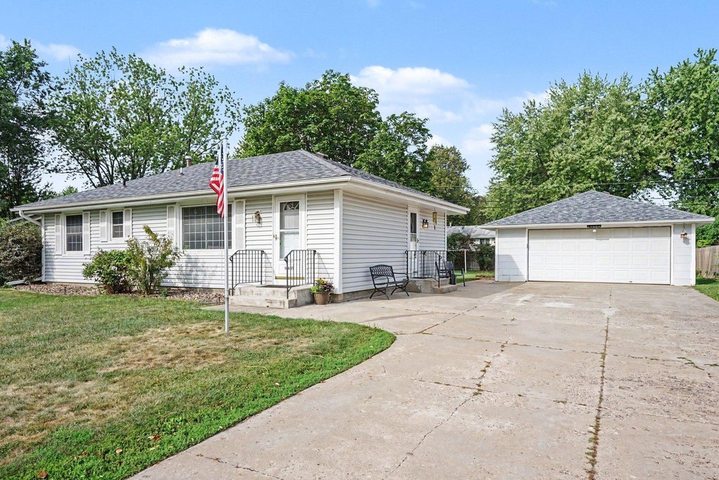 Photo of 14669 Danbury Avenue W, Rosemount, MN 55068 (MLS # 7165554)