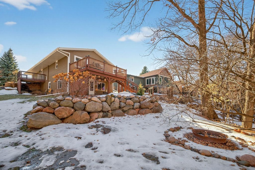 Photo of 17190 Sunray Circle SW, Prior Lake, MN 55372 (MLS # 7022852)