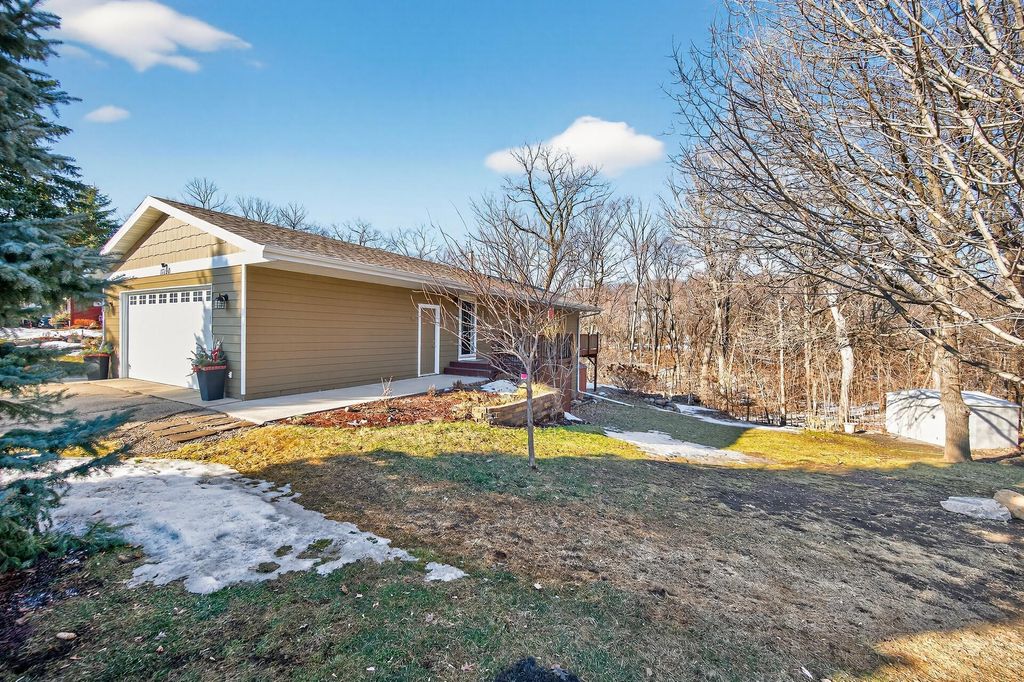 Photo of 17190 Sunray Circle SW, Prior Lake, MN 55372 (MLS # 7022852)