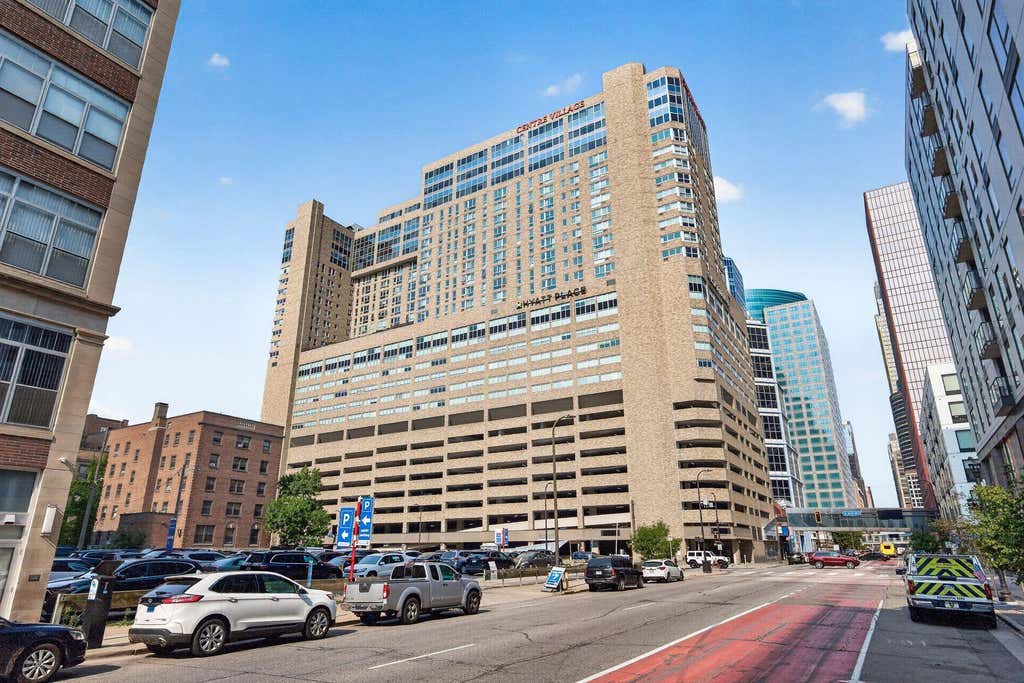 Photo of 433 S 7th Street #2209, Minneapolis, MN 55415 (MLS # 7126153)