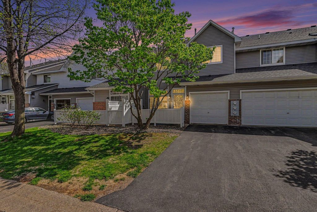 Photo of 17900 Cobblestone Way, Eden Prairie, MN 55347 (MLS # 7068559)