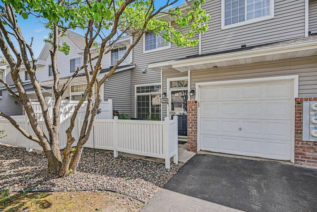 Photo of 17900 Cobblestone Way, Eden Prairie, MN 55347 (MLS # 7068559)