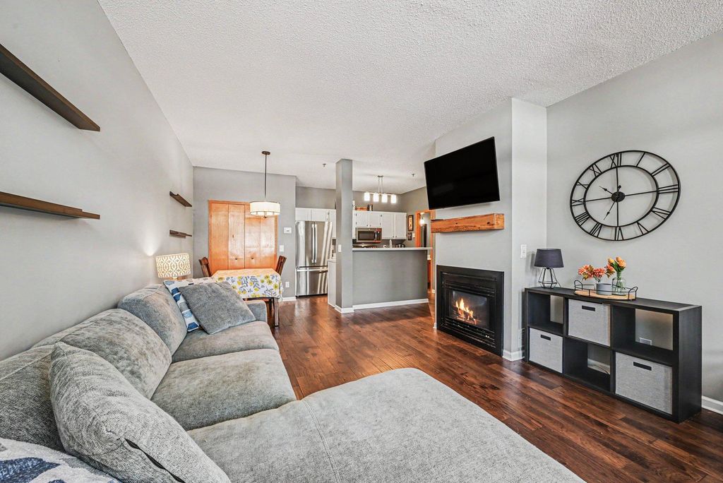 Photo of 17900 Cobblestone Way, Eden Prairie, MN 55347 (MLS # 7068559)