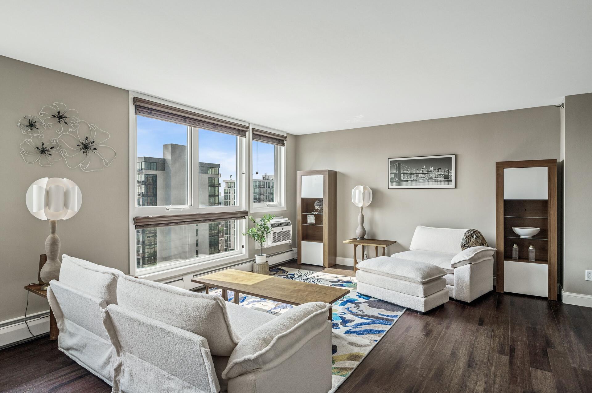 433 S 7th Street 1508