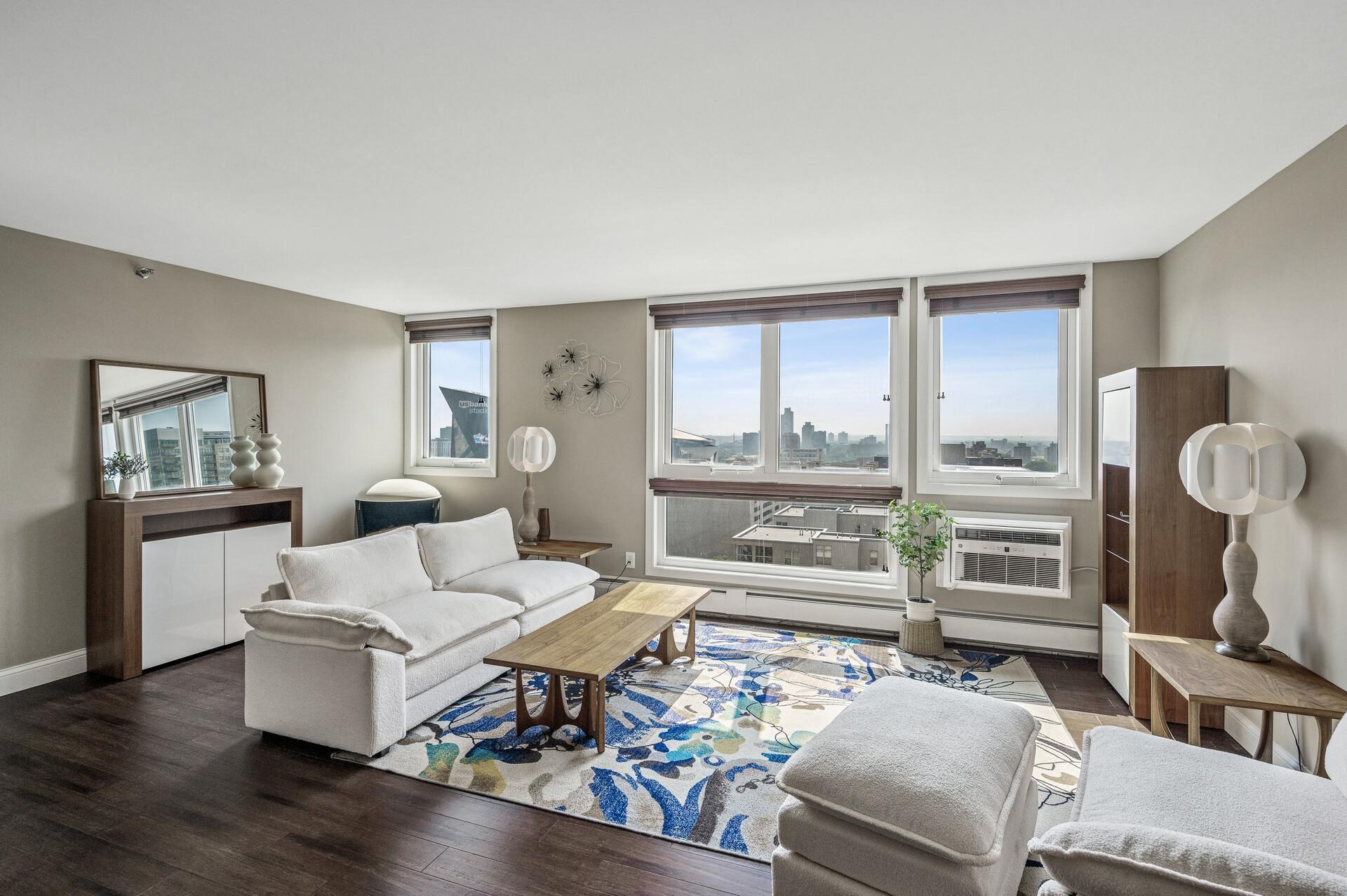 433 S 7th Street 1508