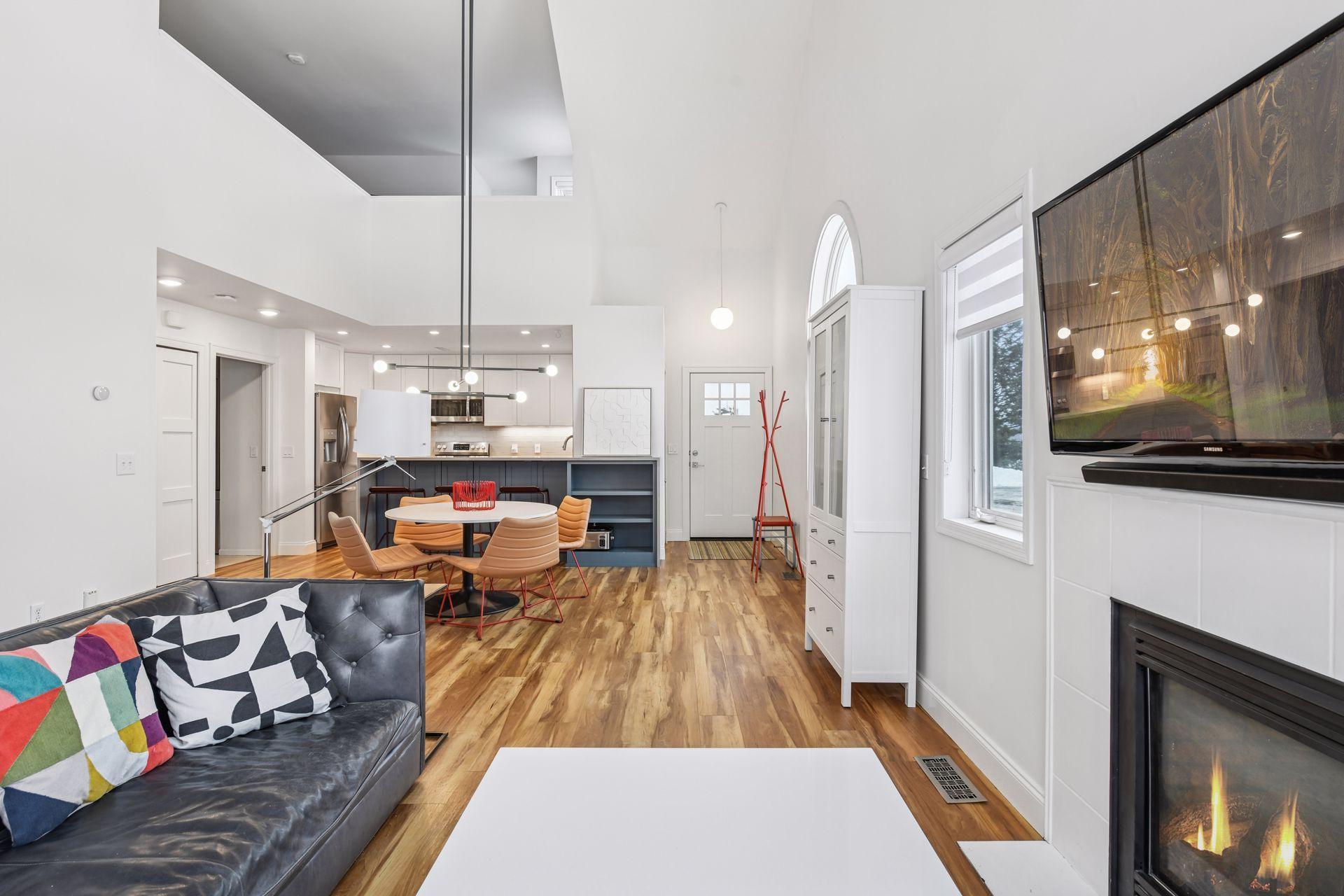 1808 McKinley Street NE