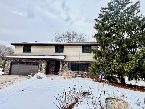 2700 Crestwood Circle Hopkins MN 55305