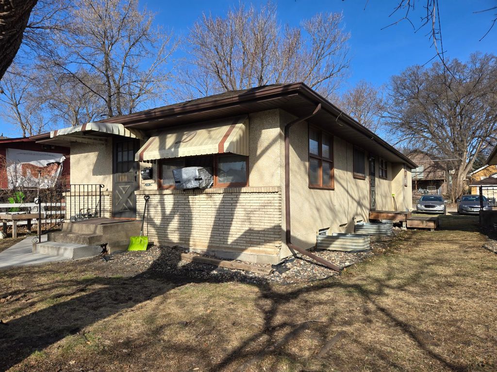 Photo of 1098 26th Avenue SE, Minneapolis, MN 55414 (MLS # 7044340)