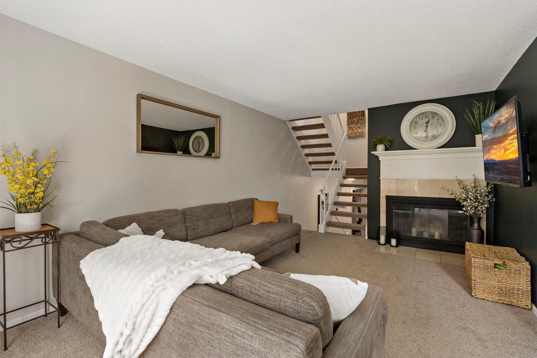 3235 Hill Ridge Drive