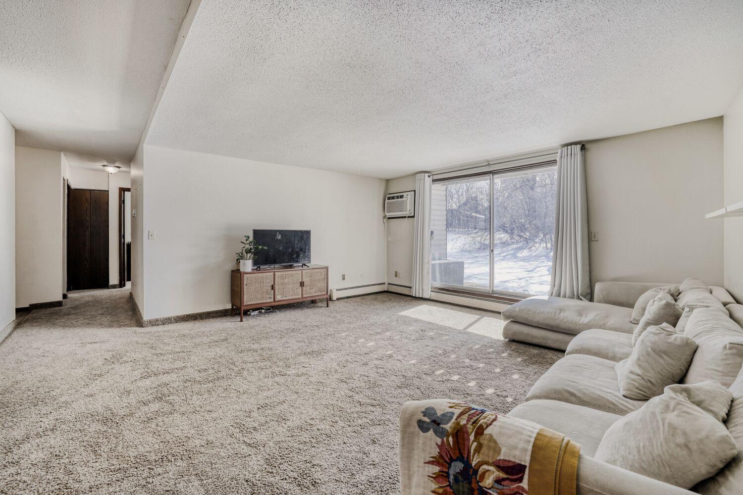 1640 Highway 36 W 138