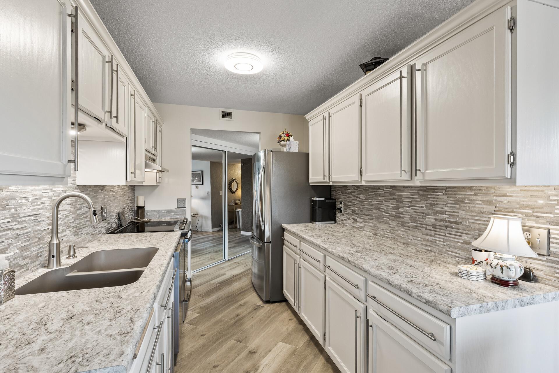6615 Lake Shore Drive S 314