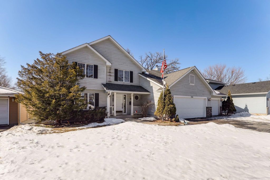 Photo of 7316 Lyndale Avenue S, Richfield, MN 55423 (MLS # 7020844)