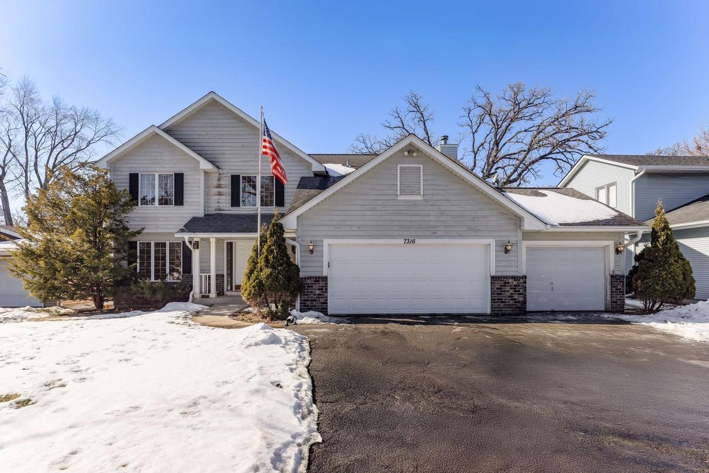Photo of 7316 Lyndale Avenue S, Richfield, MN 55423 (MLS # 7020844)