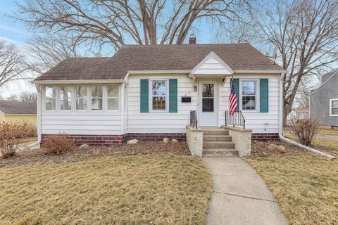 Photo of 210 5th Avenue NE, Faribault, MN 55021 (MLS # 6815272)