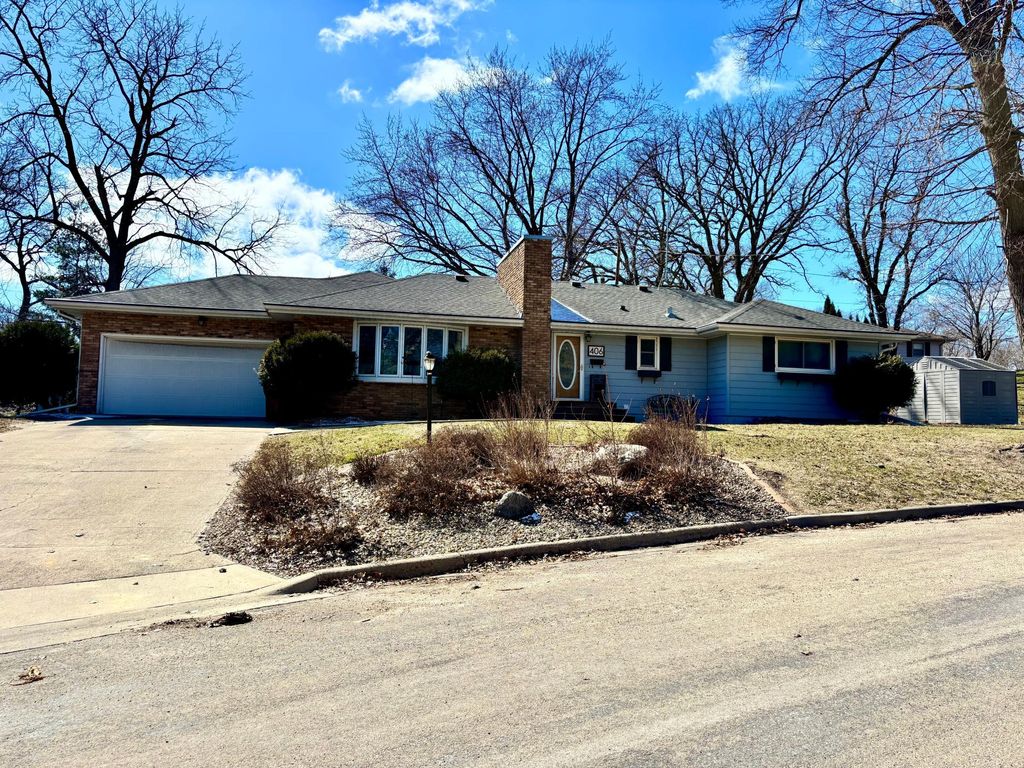 Photo of 406 Robin Road, Albert Lea, MN 56007 (MLS # 7034380)