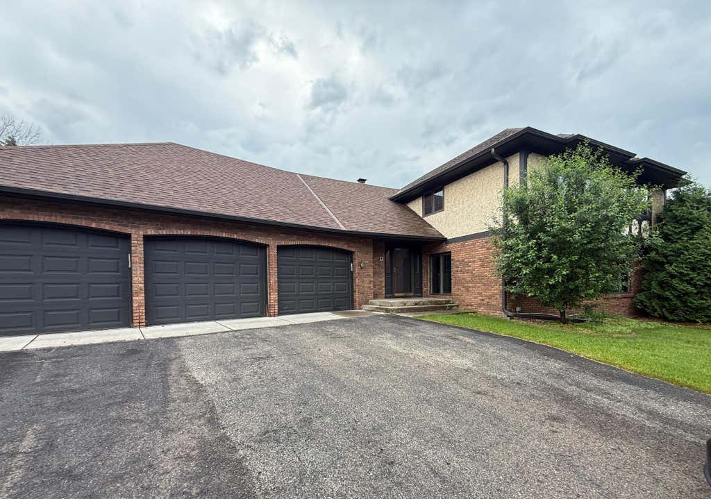 Photo of 3410 Sycamore Lane N, Plymouth, MN 55441 (MLS # 7093257)