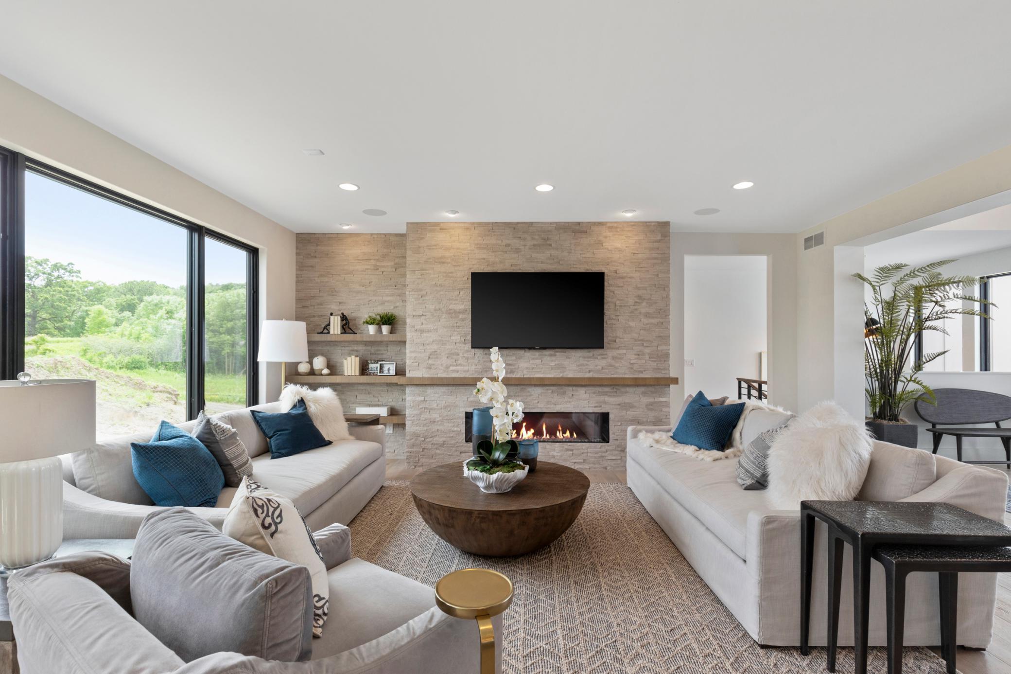 13169 Diamond Path