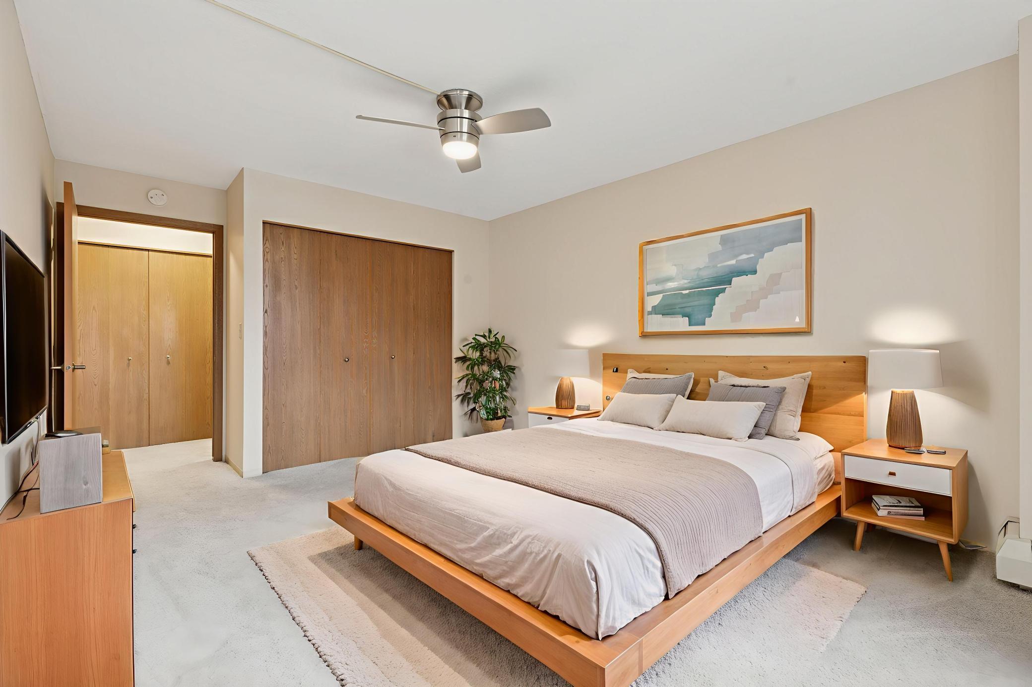 6500 Woodlake Drive 202